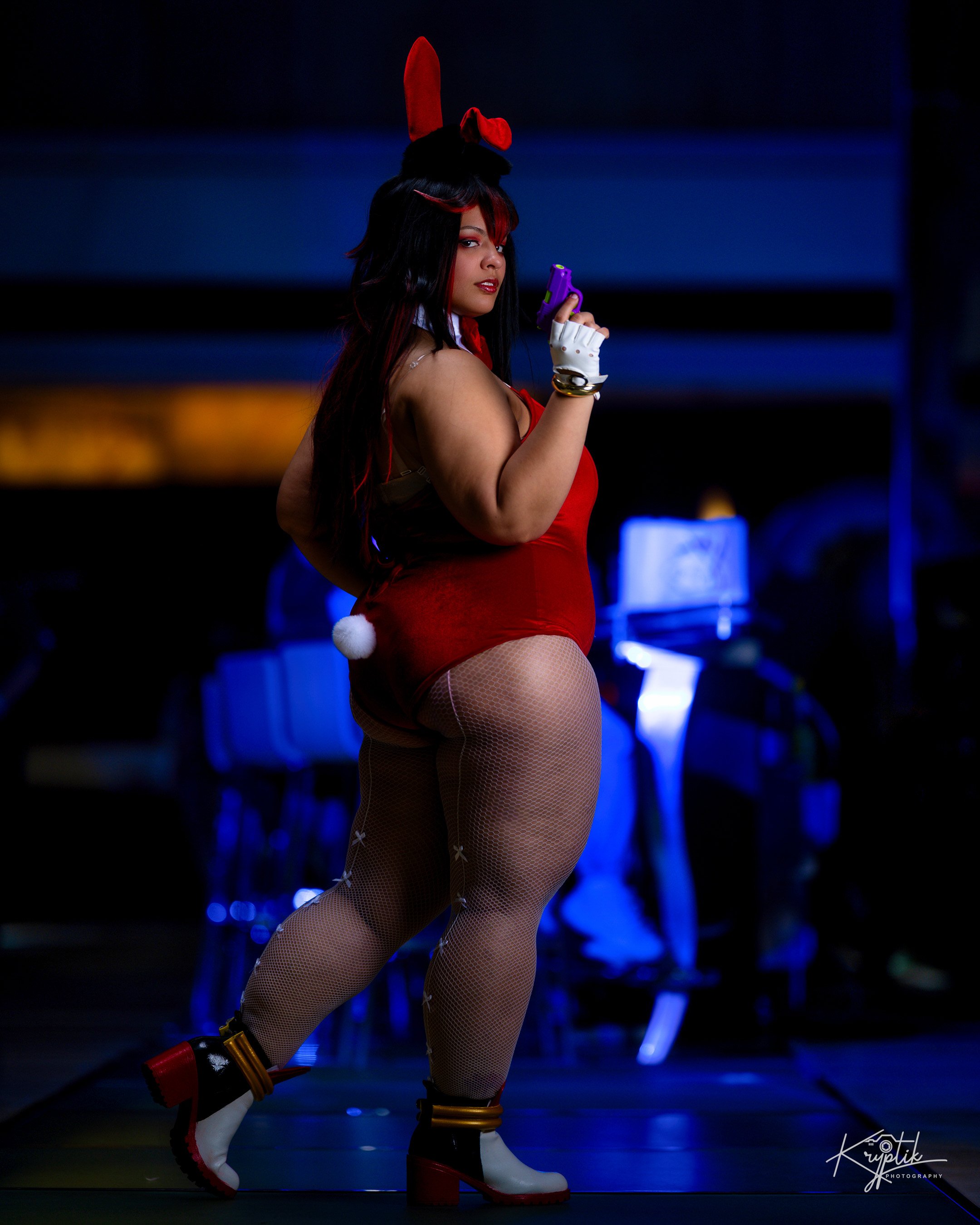 LITTLE EVIE COSPLAY